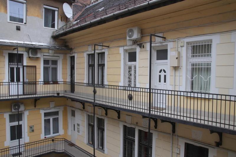 Cosy Nest Apartment Budapest Bagian luar foto